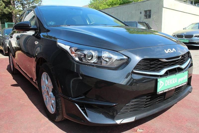 Gebraucht Kia Ceed Sportswagon 101 PS (74 kW) 2023 Schwarz Kombi