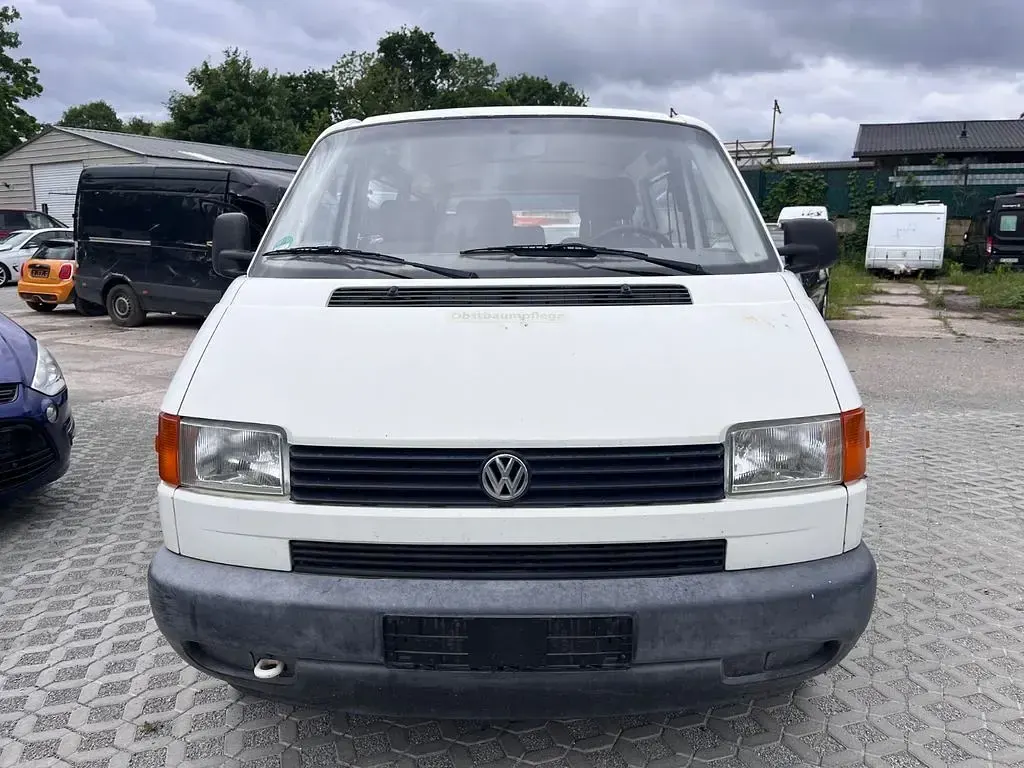 Gebraucht VW Caravelle 68 PS (50 kW) 2000 Weiß Van