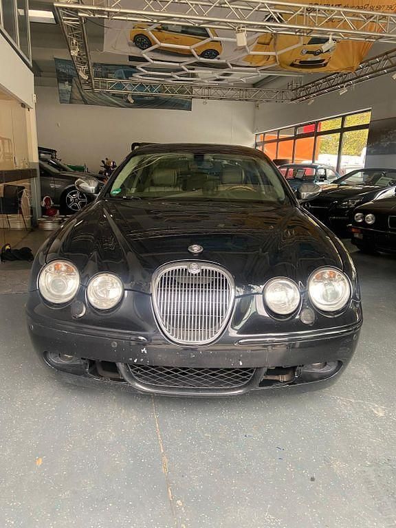 Schwarz Gebraucht 2006 Jaguar S-Type Executive Limousine | 2.350 € (Etwas zu teuer) - Bild 1/4