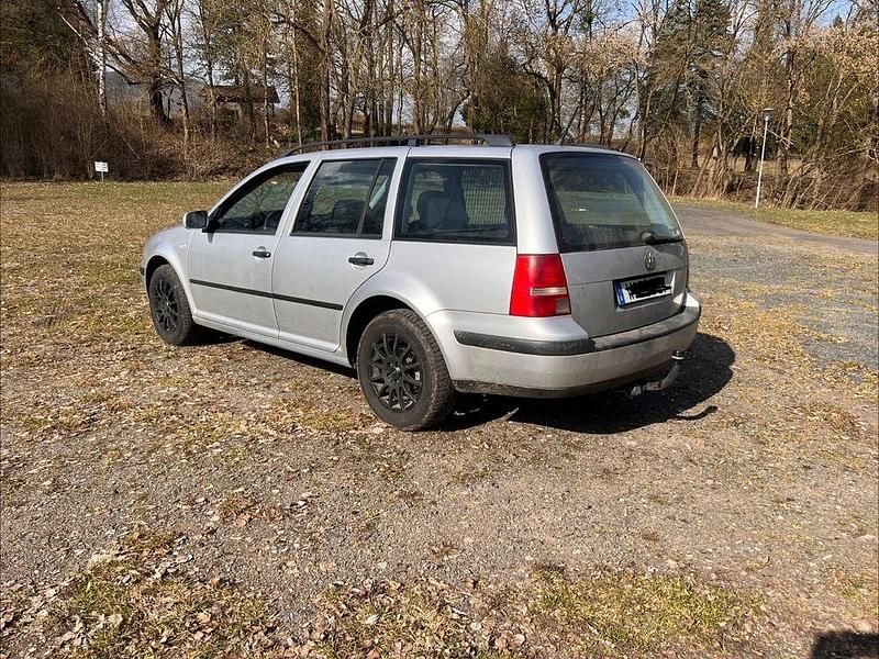 Gebraucht VW Golf IV 101 PS (74 kW) 2003 Silber Kombi