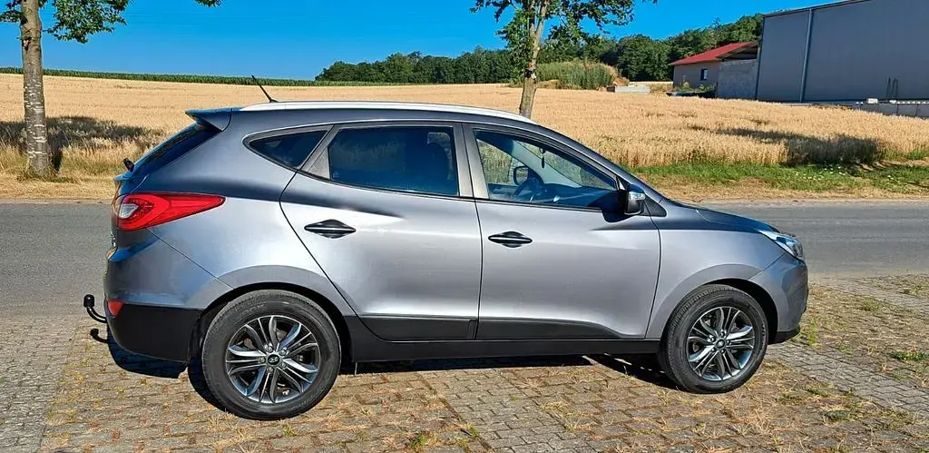 Gebraucht Hyundai ix35 Style 116 PS (85 kW) 2015 Grau SUV