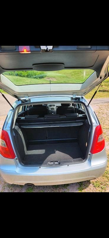 Gebraucht Mercedes A160 82 PS (60 kW) 2008 Silber Kleinwagen