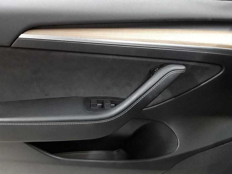 Gebraucht Tesla Model 3 365 kW (497 PS) 2022 Midnight silver metallic Limousine