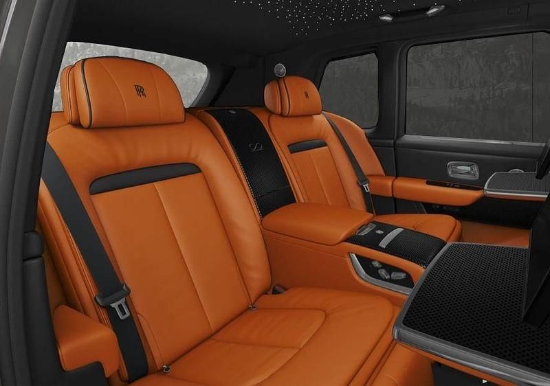 Neu Rolls Royce Cullinan 600 PS (441 kW) 2026 Grau SUV