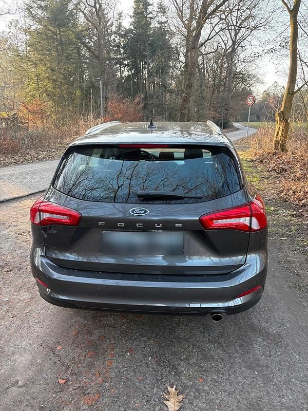 Second-hand Ford Focus 125 CP (91 kW) 2018 Gri Break