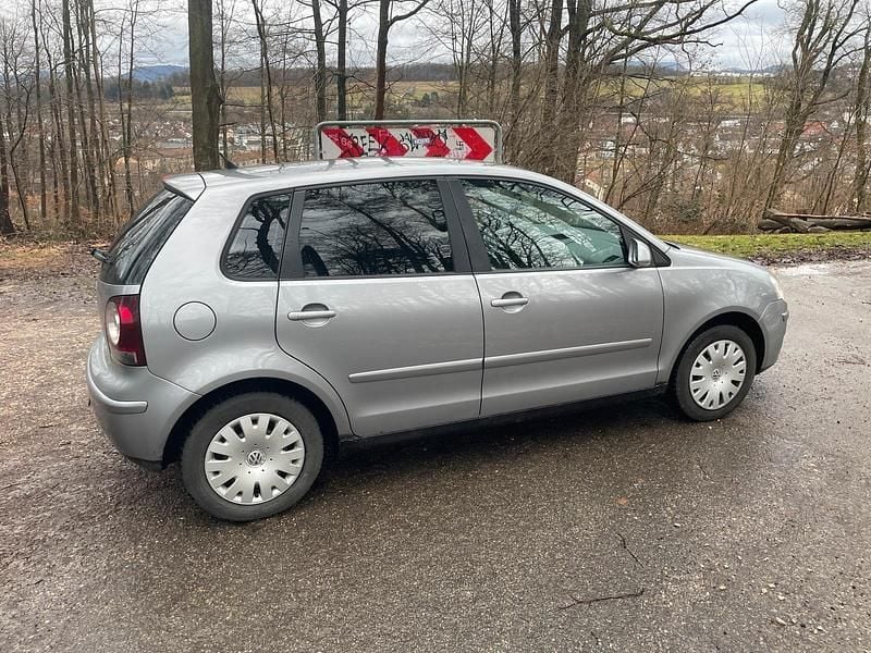 Gebraucht VW Polo 80 PS (58 kW) 2007 Grau Kleinwagen