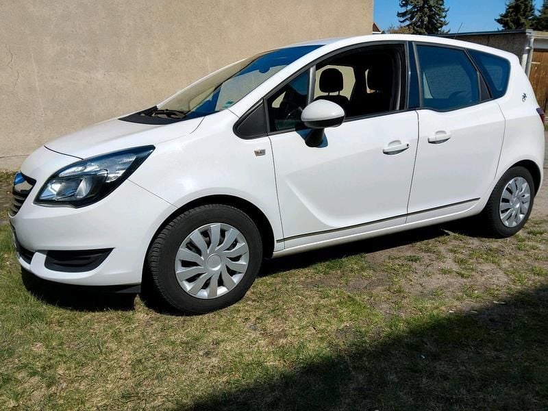 Second-hand Opel Meriva 101 CP (74 kW) 2017 Alb Monovolum