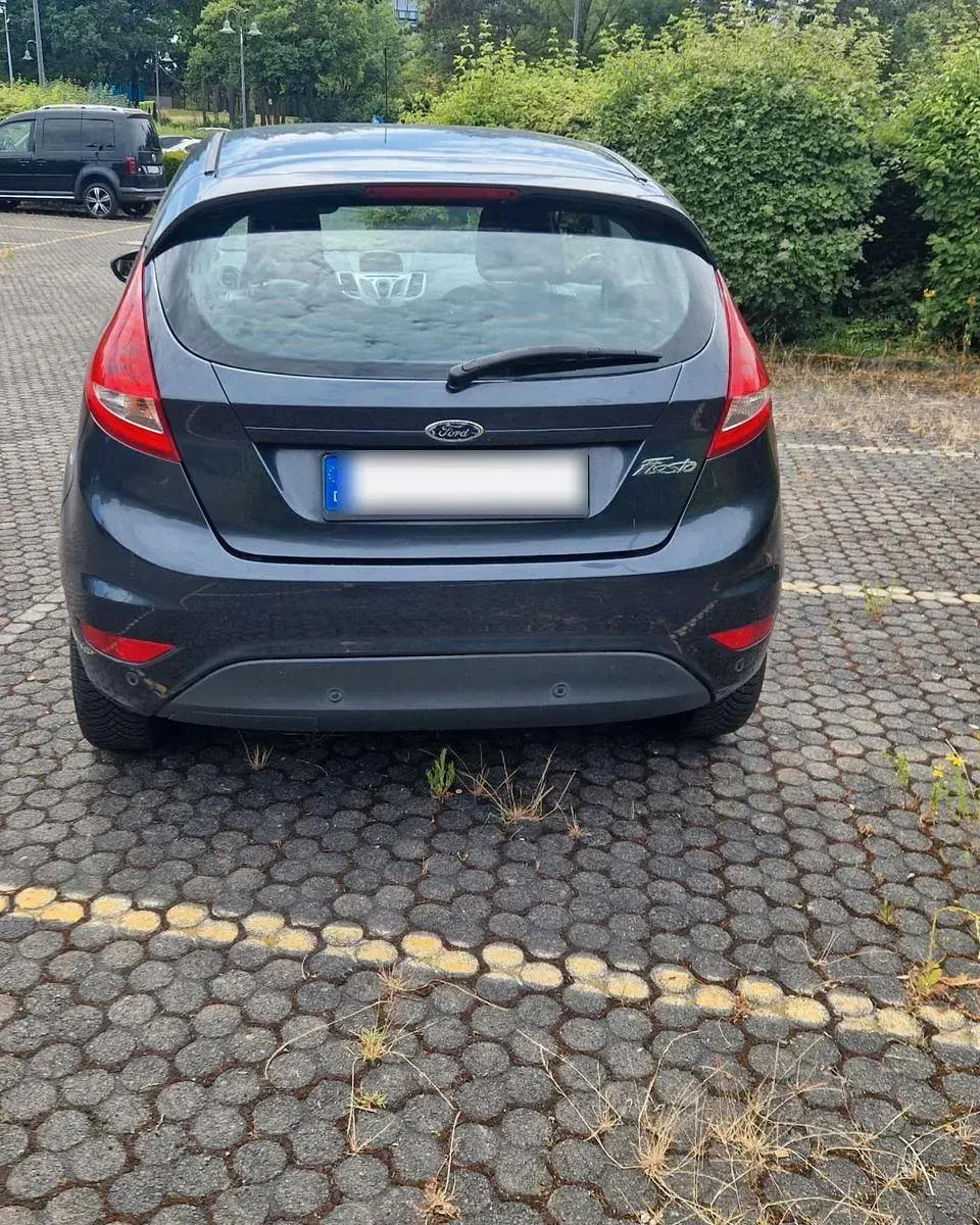 Gebraucht Ford Fiesta Trend 82 PS (60 kW) 2009 Limousine