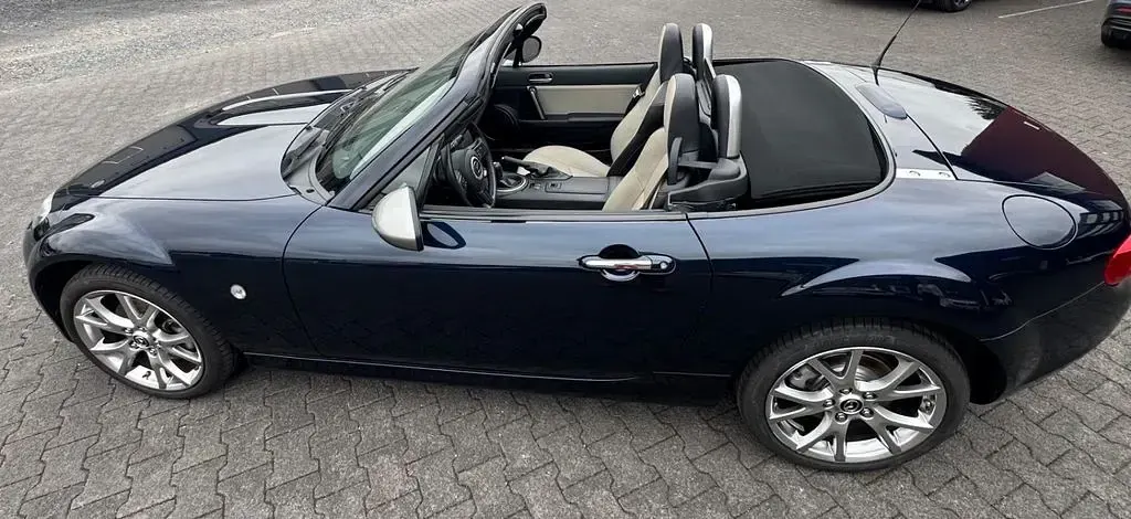 Gebraucht Mazda MX5 Center-Line 126 PS (92 kW) 2015 Blau Cabrio