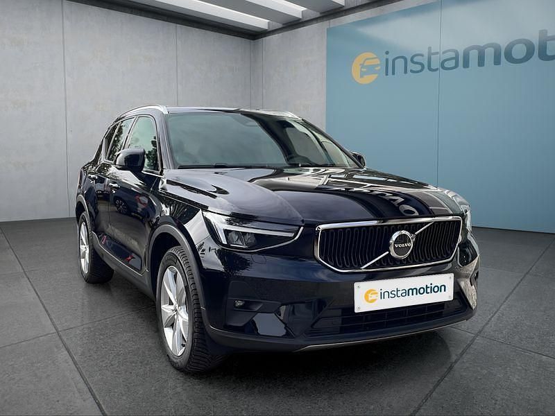 Gebraucht Volvo XC40 Core 163 PS (119 kW) 2024 Schwarz SUV