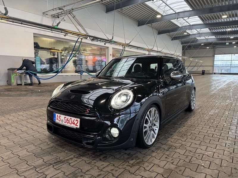 Second-hand Mini John Cooper Works 170 CP (125 kW) 2017 Negru Hatchback