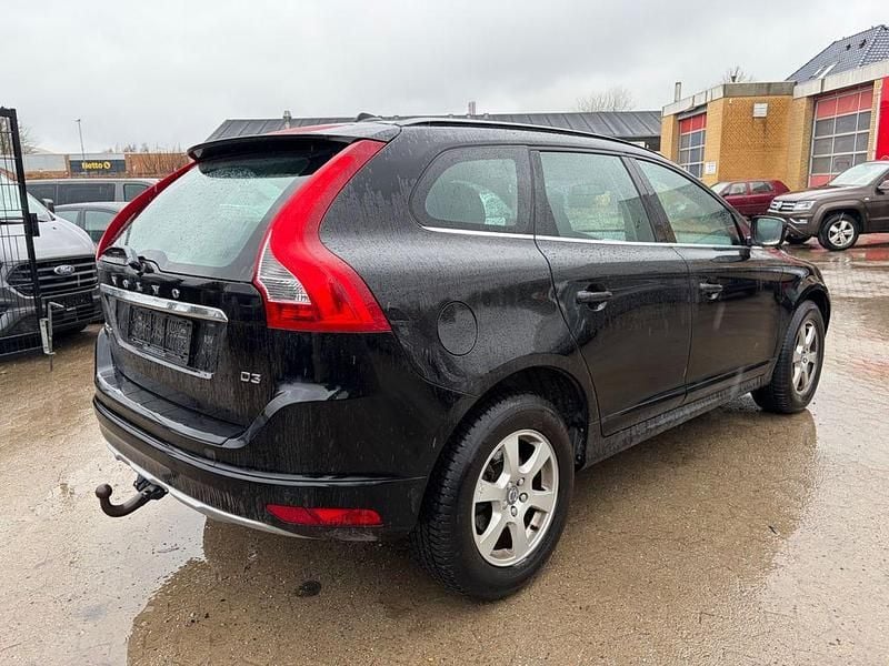 Gebraucht Volvo XC60 150 PS (110 kW) 2015 Schwarz SUV