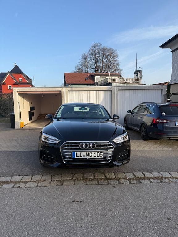 Gebraucht Audi A5 Sportback Sport 190 PS (139 kW) 2019 Schwarz Kleinwagen
