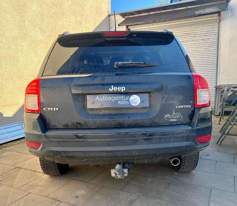 Gebraucht Jeep Compass Limited 163 PS (119 kW) 2013 Schwarz SUV