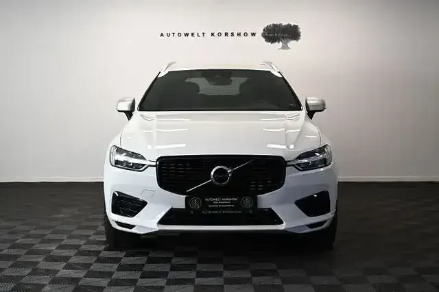 Gebraucht Volvo XC60 R-Design 190 PS (139 kW) 2018 Ice white, solid / solid SUV