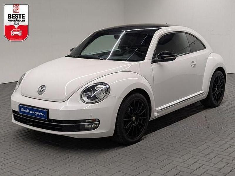 Gebraucht VW Beetle Design 105 PS (77 kW) 2012 Weiß (candyweiss) Kleinwagen