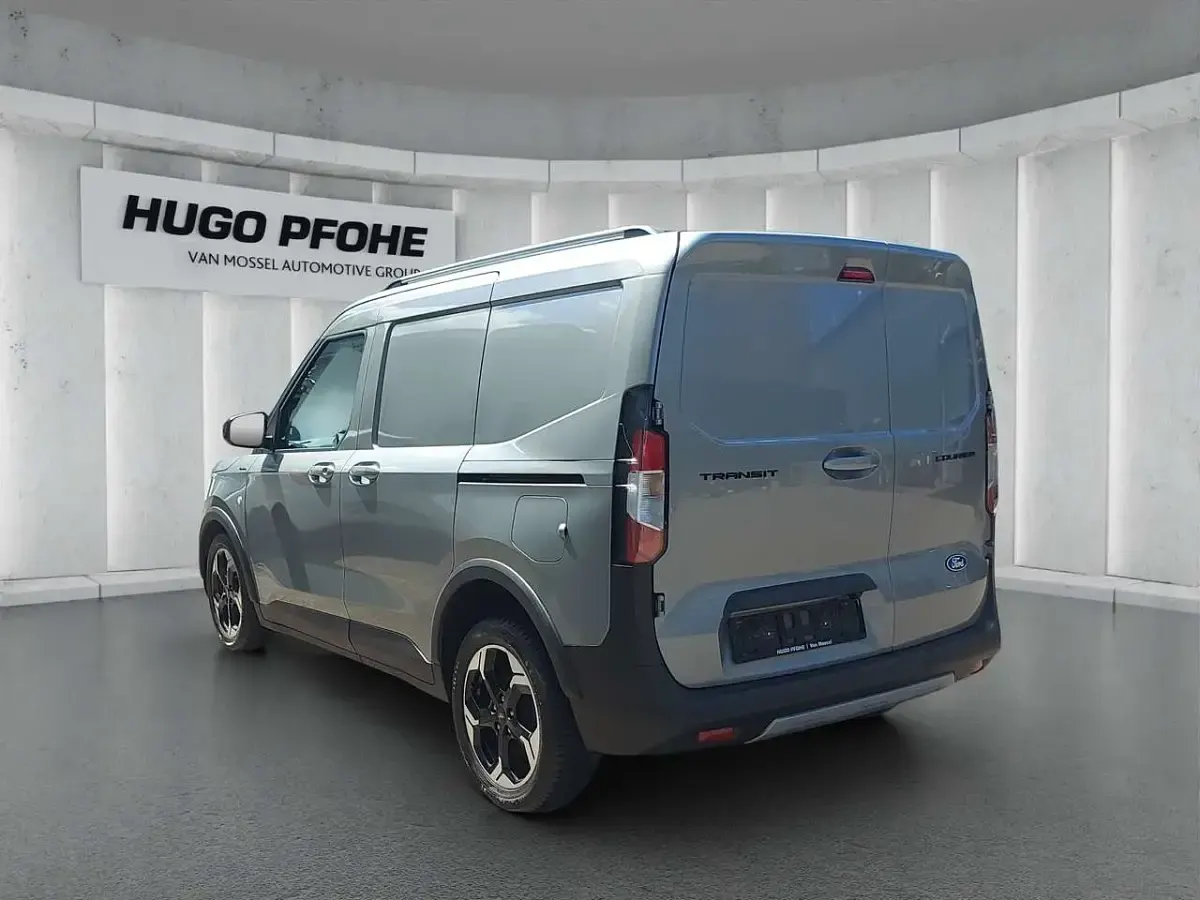 Gebraucht Ford Transit Courier Active 125 PS (91 kW) 2025 Silber Van