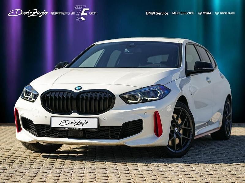 Alpinweiss uni Gebraucht 2024 BMW 128 Comfort Edition Limousine | 33.999 € (Guter Preis) - Bild 1/4