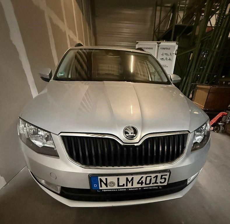 Gebraucht Skoda Octavia 110 PS (80 kW) 2016 Silber Kleinwagen