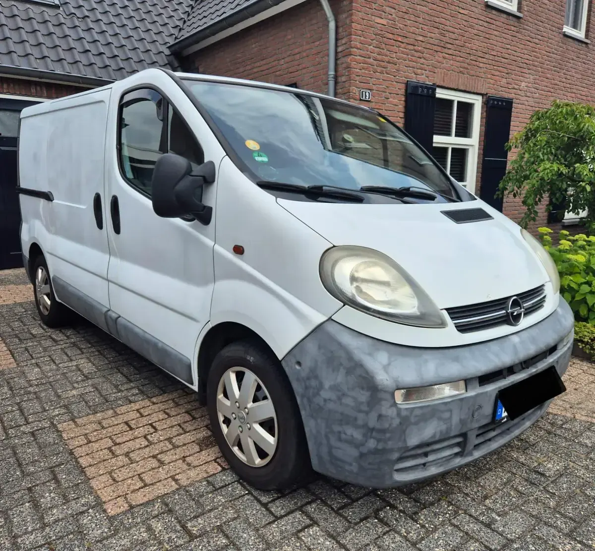 Gebraucht Opel Vivaro 120 PS (88 kW) 2005 Weiß Van / Kleinbus