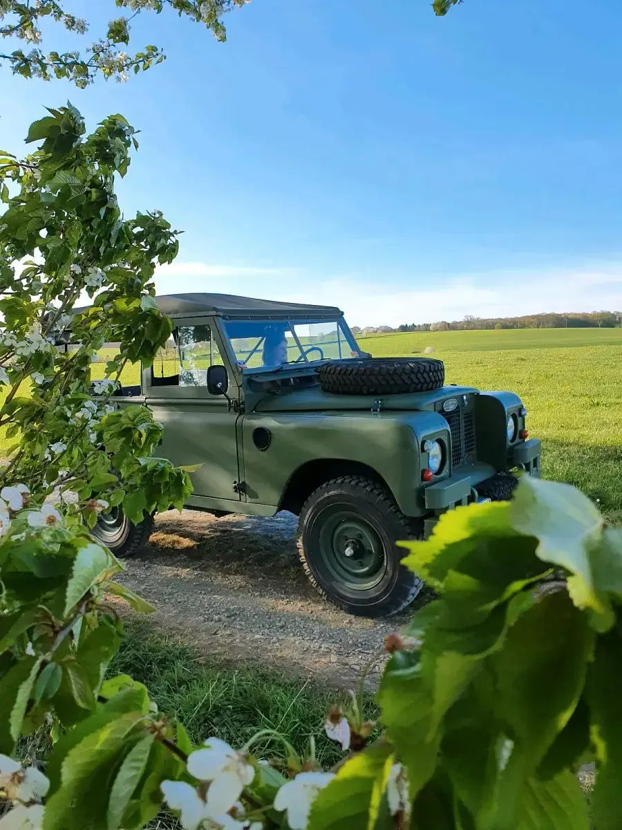 Gebraucht Land Rover 2 75 PS (55 kW) 1974 Grün SUV