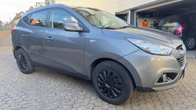 Gebraucht Hyundai ix35 135 PS (99 kW) 2012 Grau SUV