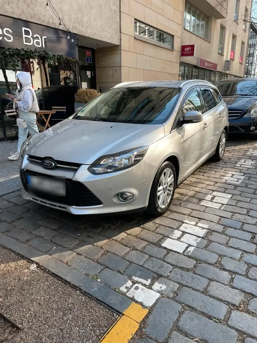 Gebraucht Ford Focus 125 PS (91 kW) 2013 Silber Kombi