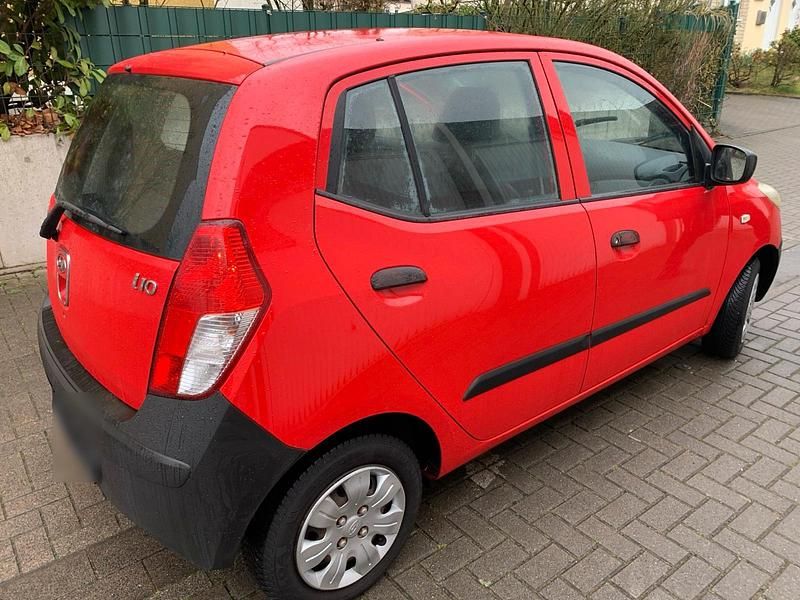 Gebraucht Hyundai i10 67 PS (49 kW) 2009 Rot Kleinwagen
