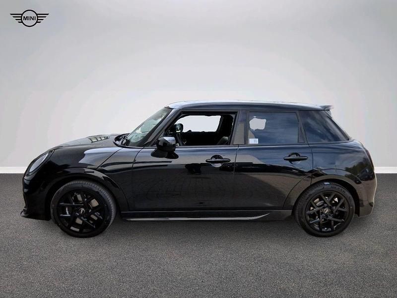 Usata Mini Cooper 114 kW (156 CV) 2025 Nero Utilitaria