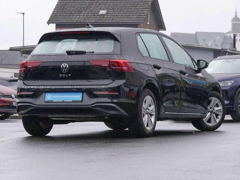 Gebraucht VW Golf VIII 116 PS (85 kW) 2024 Schwarz Limousine