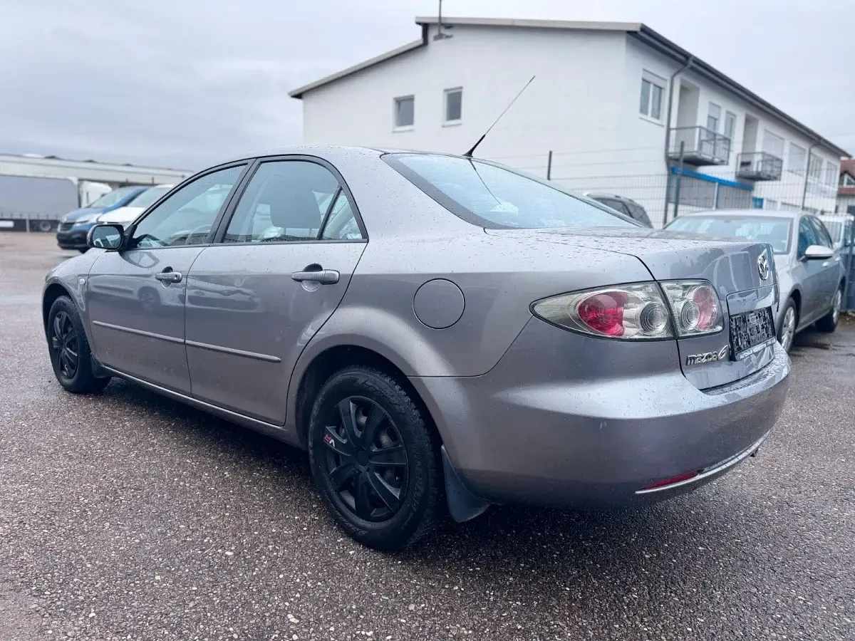 Używany Mazda 6 Active 120 KM (88 kW) 2006 Szary Sedan/Limuzyna
