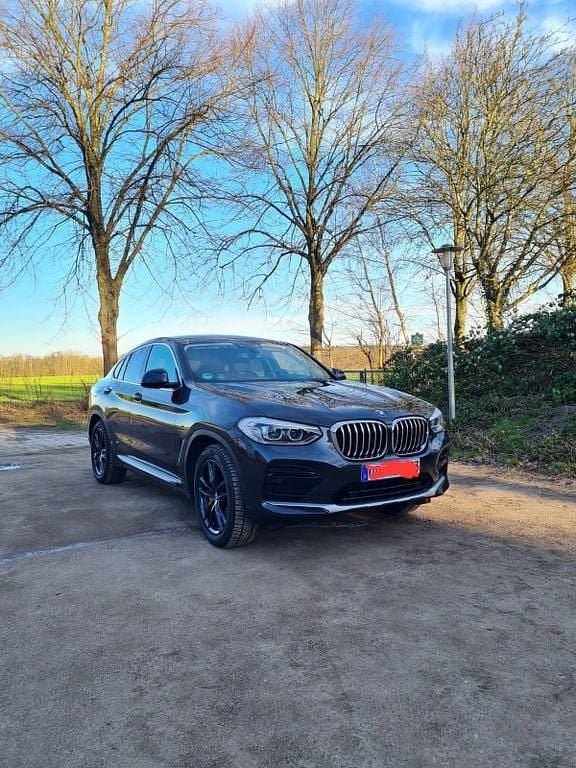 Grau Gebraucht 2021 BMW X4 M Sport SUV | 39.200 € (Superpreis) - Bild 1/4