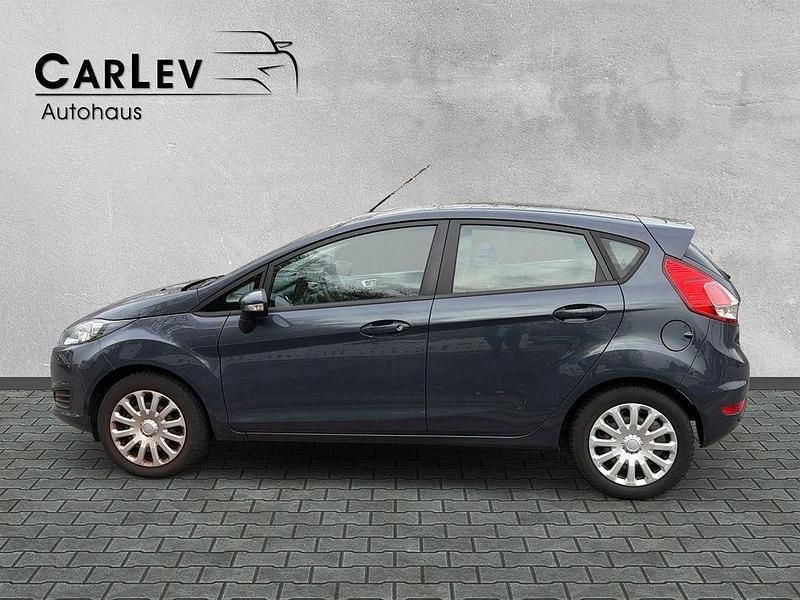 Gebraucht Ford Fiesta Trend 80 PS (58 kW) 2013 Grau Kleinwagen