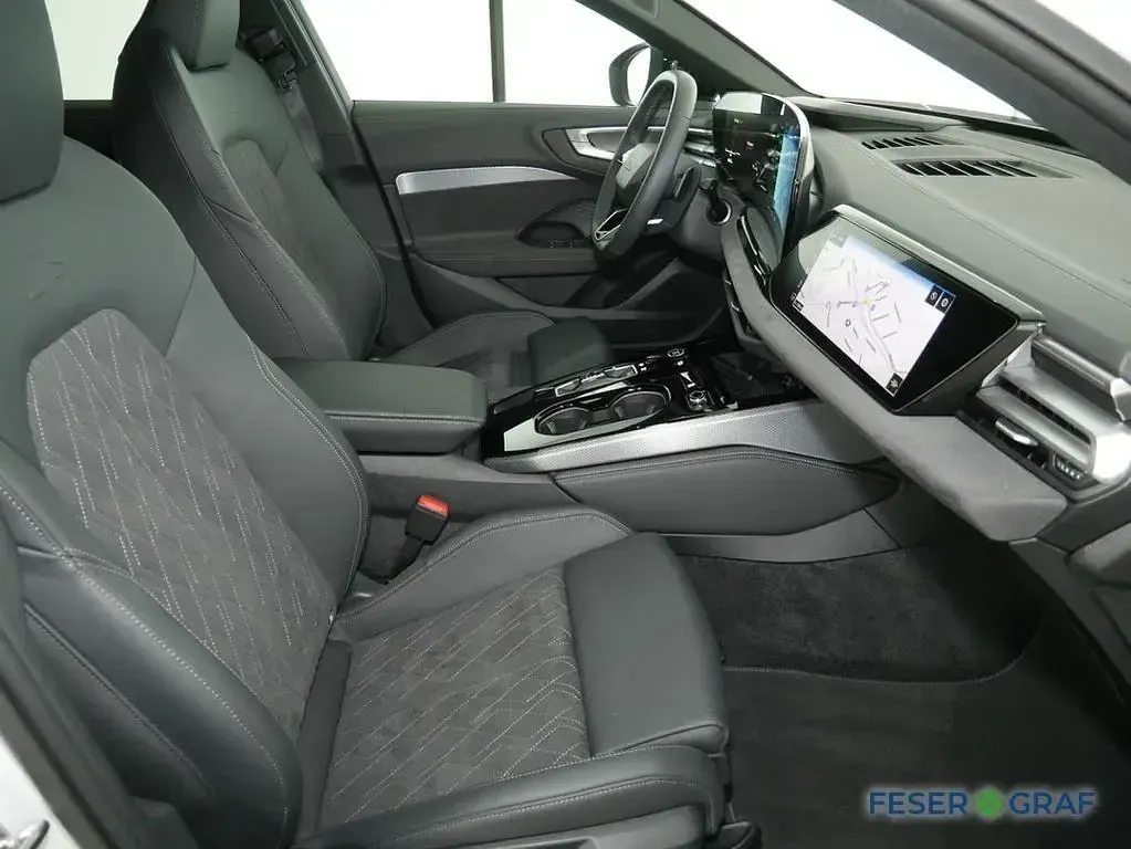 Gebraucht Audi A5 Ambiente 204 PS (150 kW) 2025 Gletscherweiß metallic Limousine