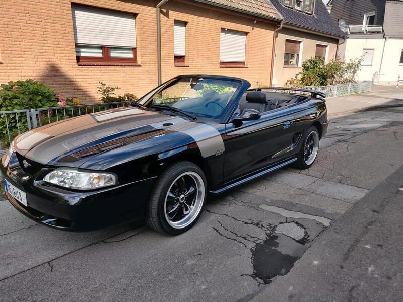 Schwarz Gebraucht 1997 Ford Mustang GT Cabrio | 12.500 € - Bild 1/4