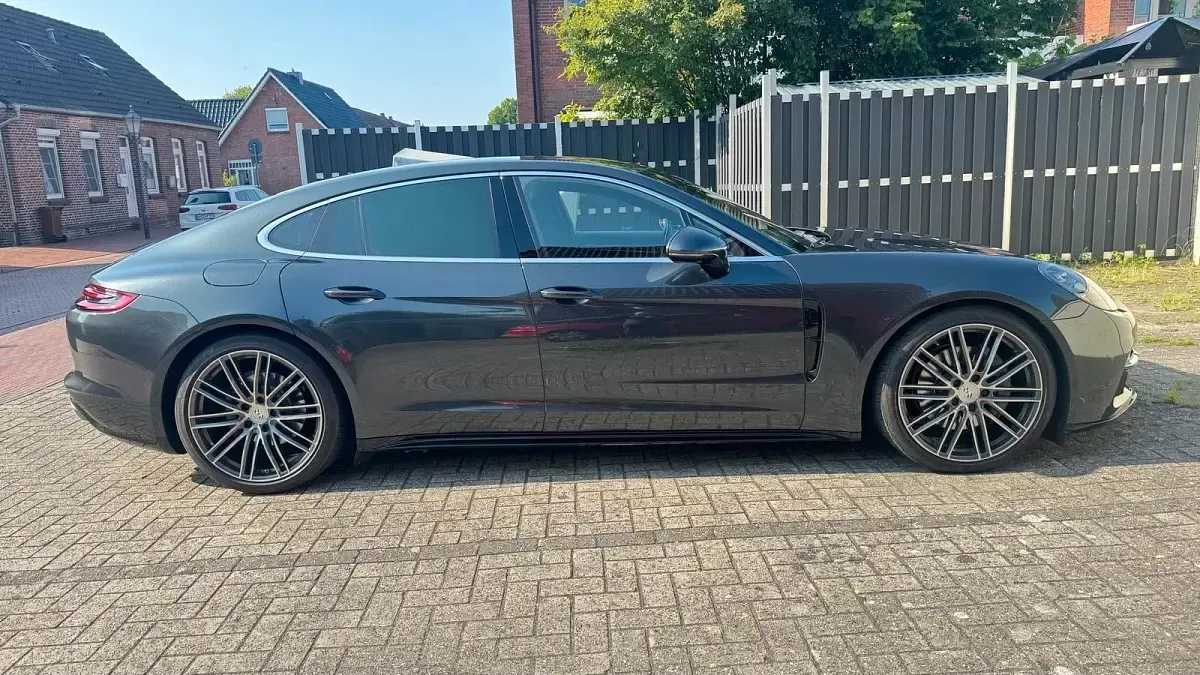Gebraucht Porsche Panamera 4S 421 PS (309 kW) 2016 Grau Kleinwagen