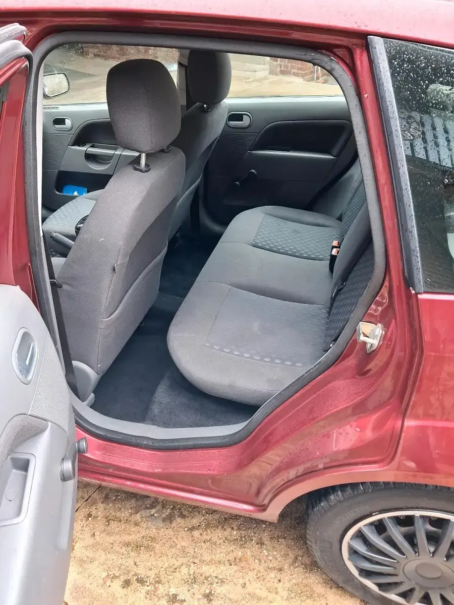 Brugt Ford Fiesta 69 HK (50 kW) 2003 Rød Hatchback