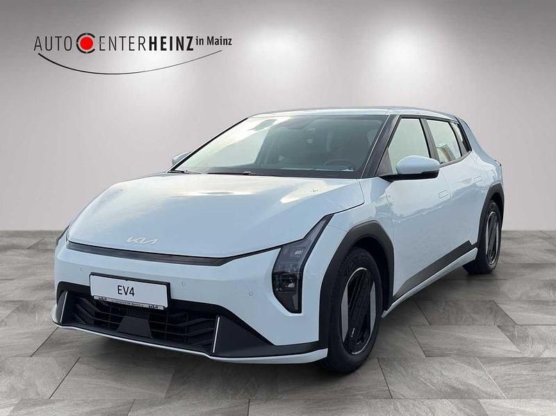 Weiß Neu 2025 Kia EV4 Air Kleinwagen | 35.490 € (Superpreis) - Bild 1/4
