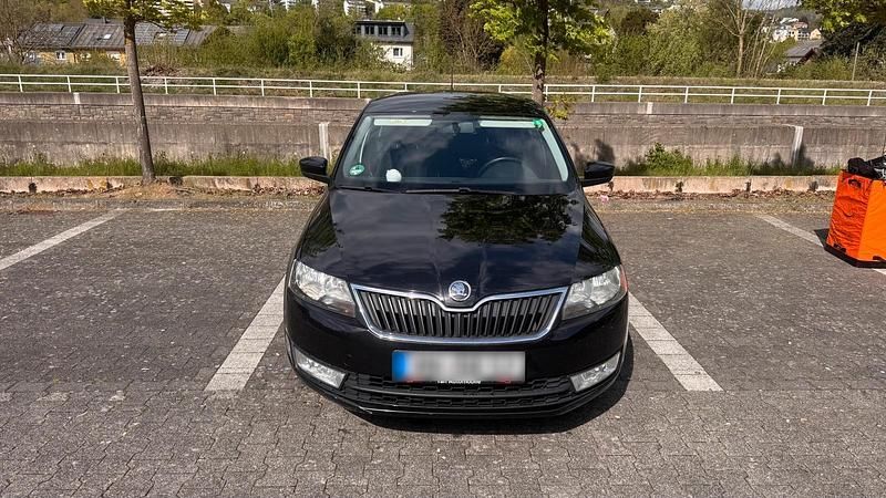 Gebraucht Skoda Rapid 90 PS (66 kW) 2014 Schwarz Kleinwagen