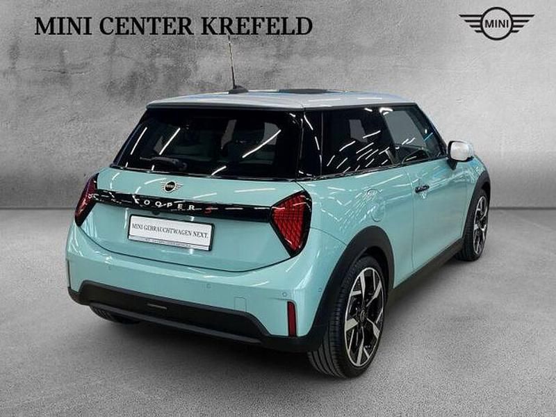 Gebraucht Mini Cooper S Classic 204 PS (150 kW) 2024 Gruen Kleinwagen
