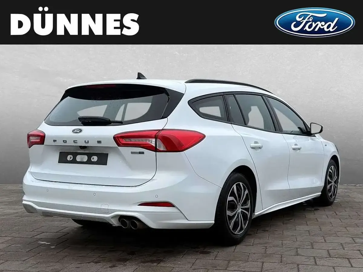 Gebraucht Ford Focus ST-Line 125 PS (91 kW) 2020 Weiß Kombi