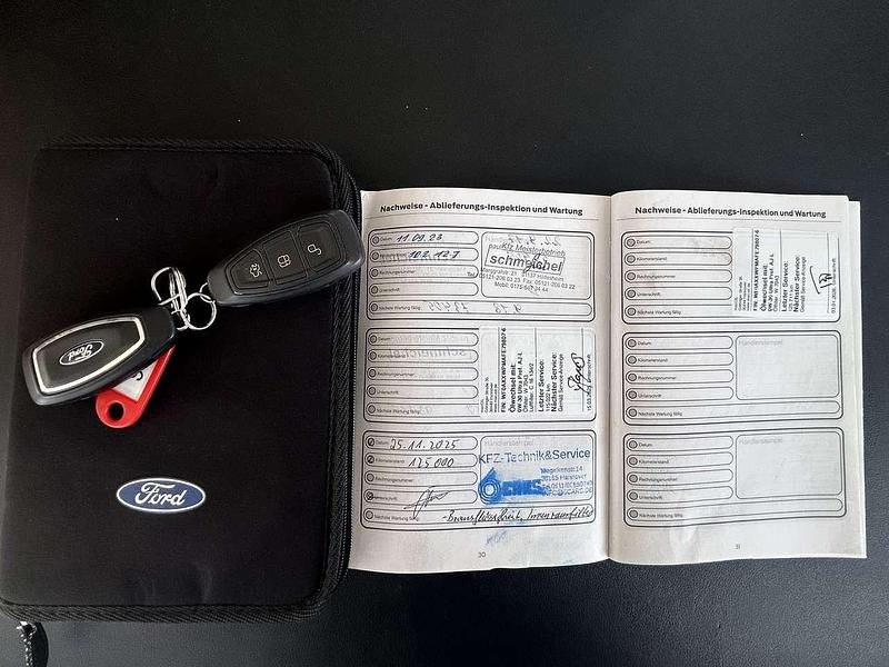 Gebraucht Ford Kuga 179 PS (131 kW) 2015 Schwarz SUV