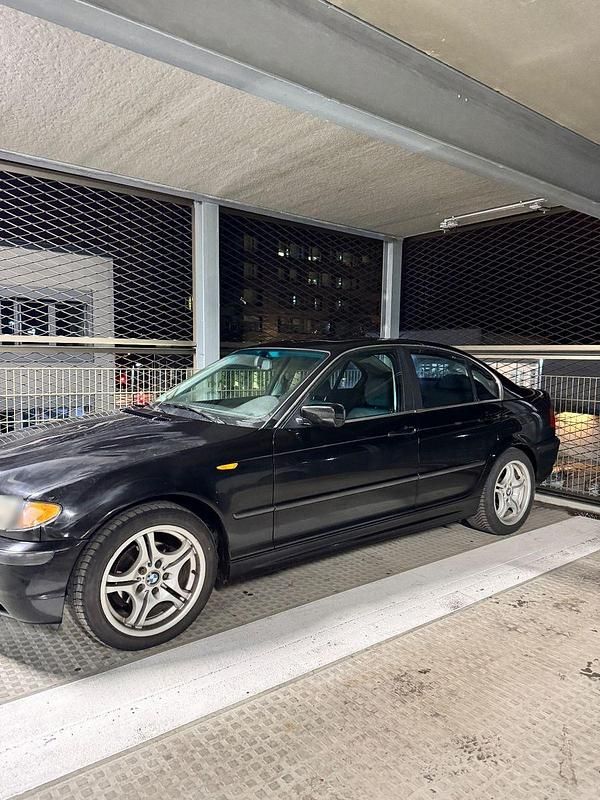 Gebraucht BMW 320 Sport Line 170 PS (125 kW) 2003 Schwarz Limousine