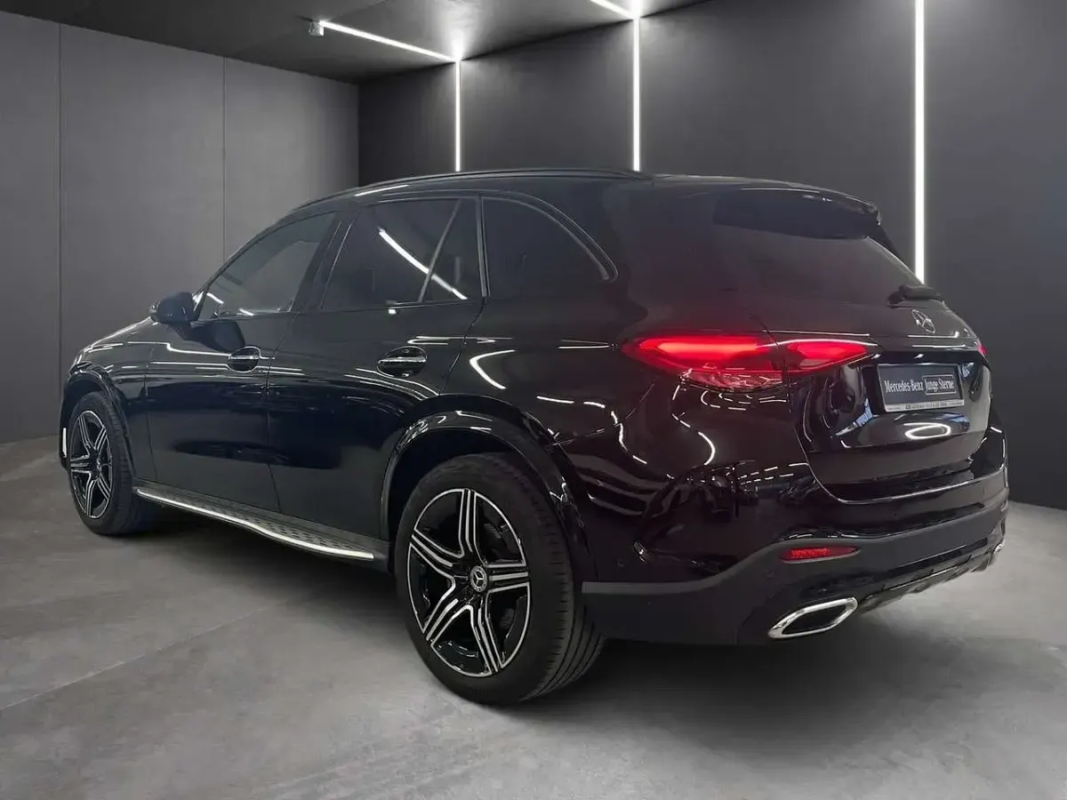 Gebraucht Mercedes GLC200 AMG 204 PS (150 kW) 2023 Schwarz SUV
