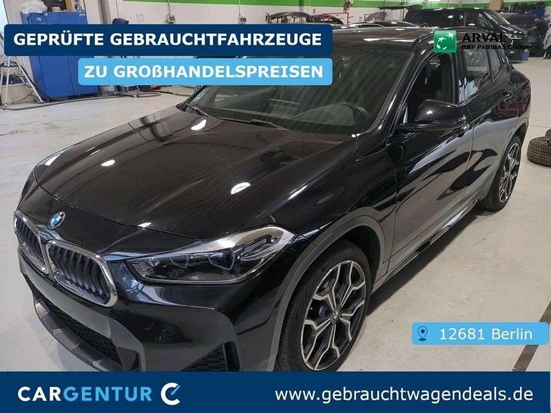 Black sapphire (metallic) Gebraucht 2022 BMW X2 M Sport SUV | 28.397 € (Fairer Preis) - Bild 1/2