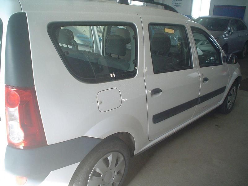 Gebraucht Dacia Logan MCV Lauréate 68 PS (50 kW) 2007 Weiß Kombi