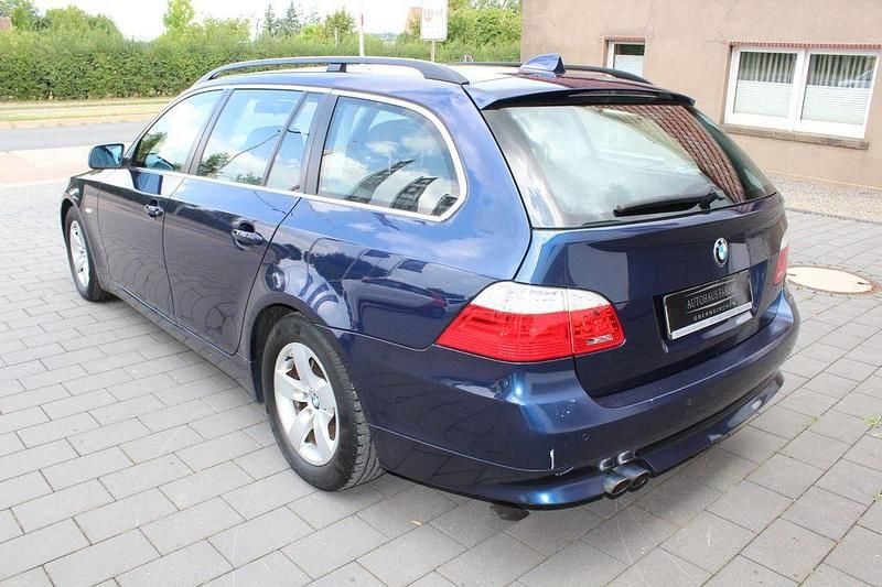Gebraucht BMW 523 Advantage 190 PS (139 kW) 2008 Blau Kombi