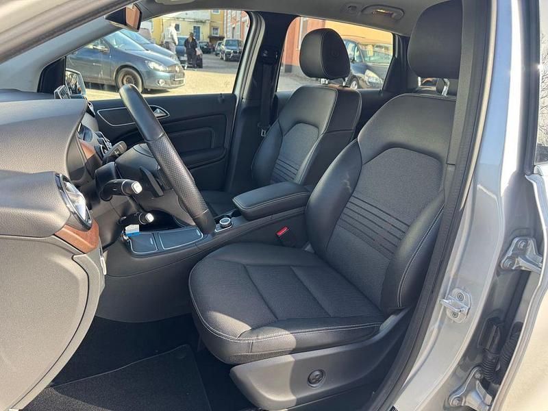 Gebraucht Mercedes 220 AMG 177 PS (130 kW) 2015 Silber Limousine