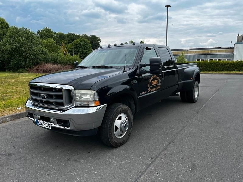 Schwarz Gebraucht 2004 Ford F350 SUV | 29.499 € - Bild 1/4