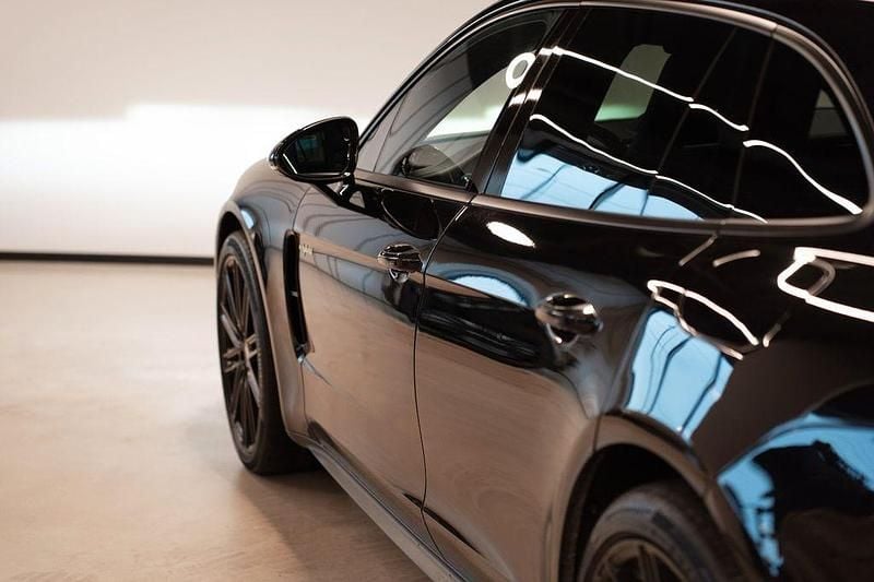 Gebraucht Porsche Panamera 4 Sport Turismo 462 PS (339 kW) 2018 Schwarz Limousine